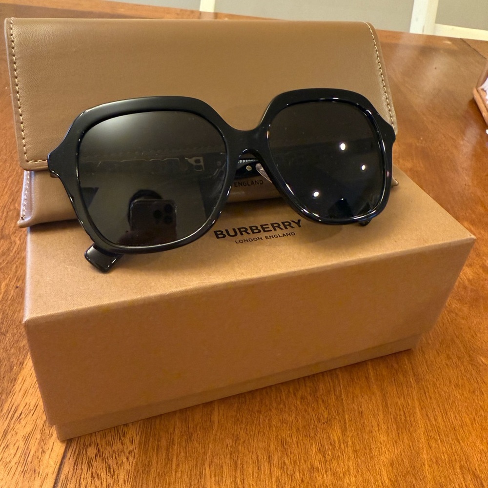 Burberry Black Sunglasses